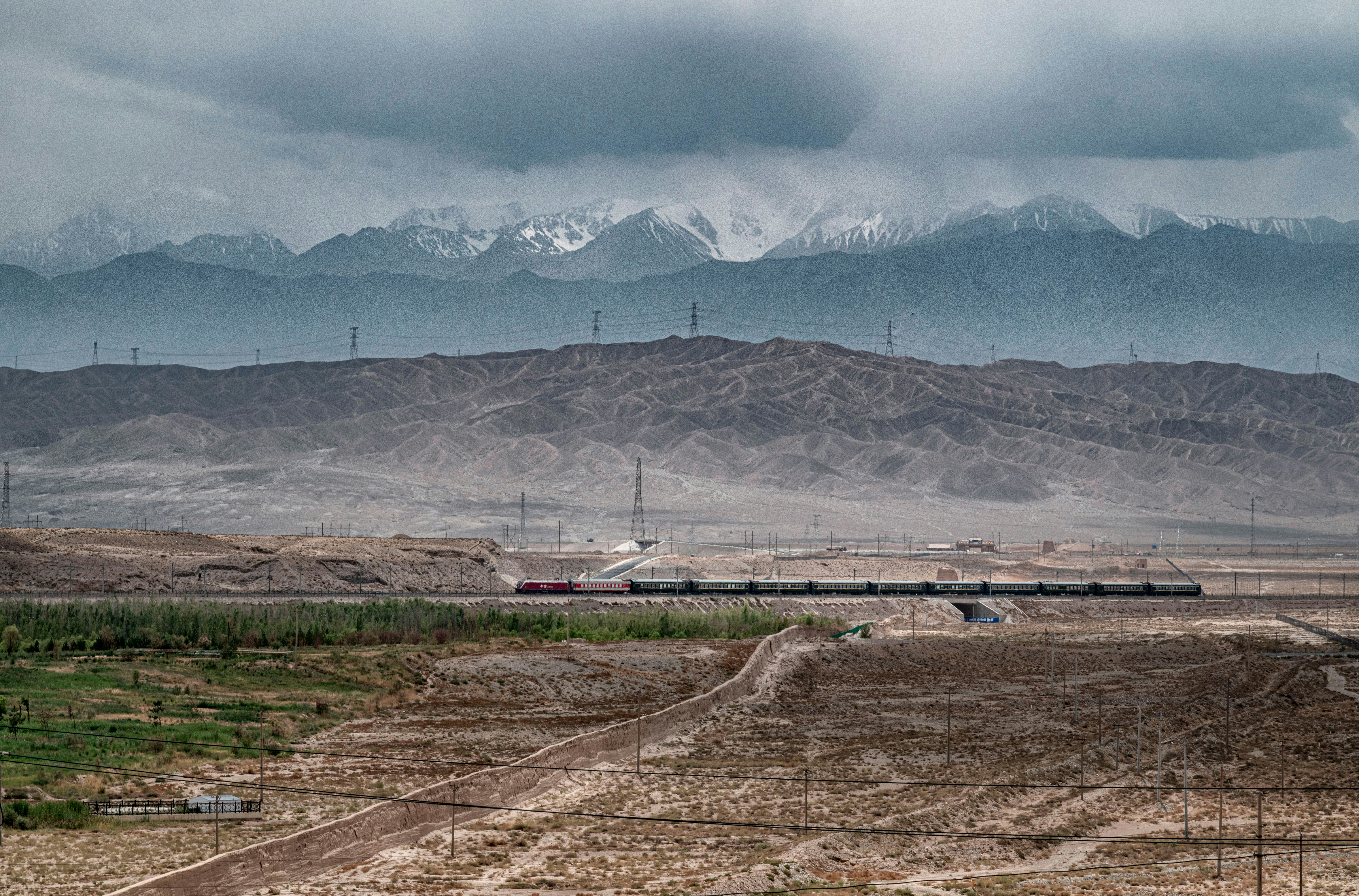 敦煌-嘉峪关 悬臂长城7.jpg