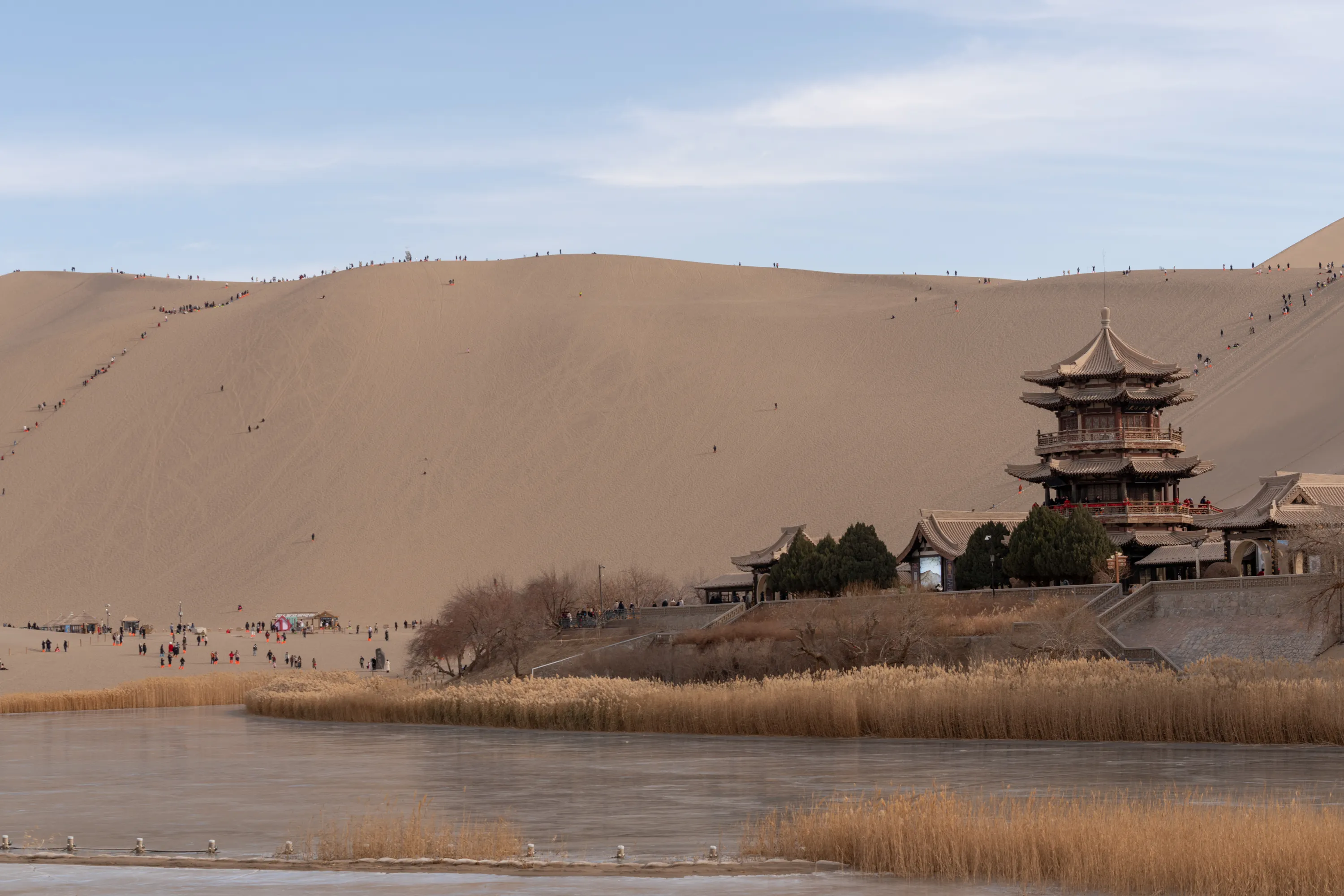 Mingsha Mountain & Crescent Lake.webp