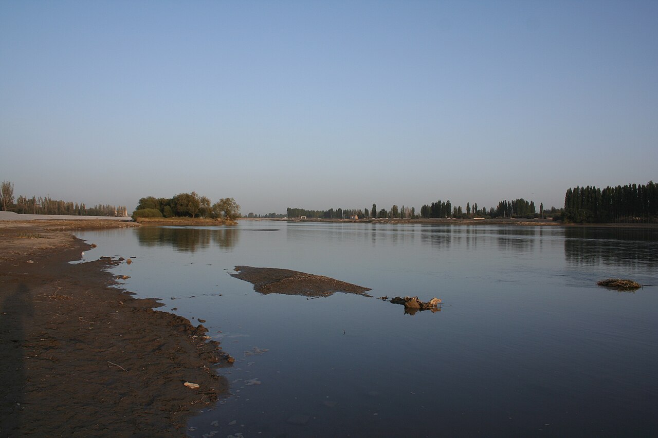 1280px-Kaidu_river_yanqi_xinjiang.jpg