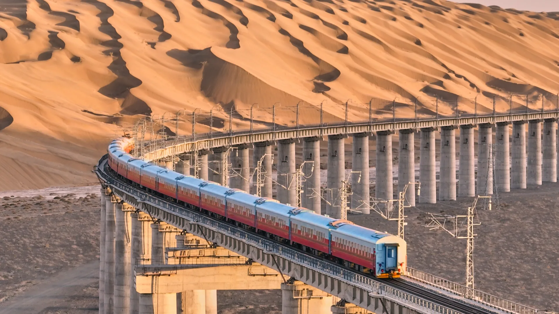 luxurytrain.webp